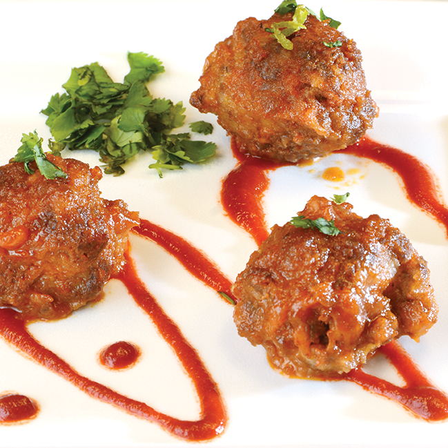 Sriracha Honey Slow Cooker Meatballs - Indiana Connection