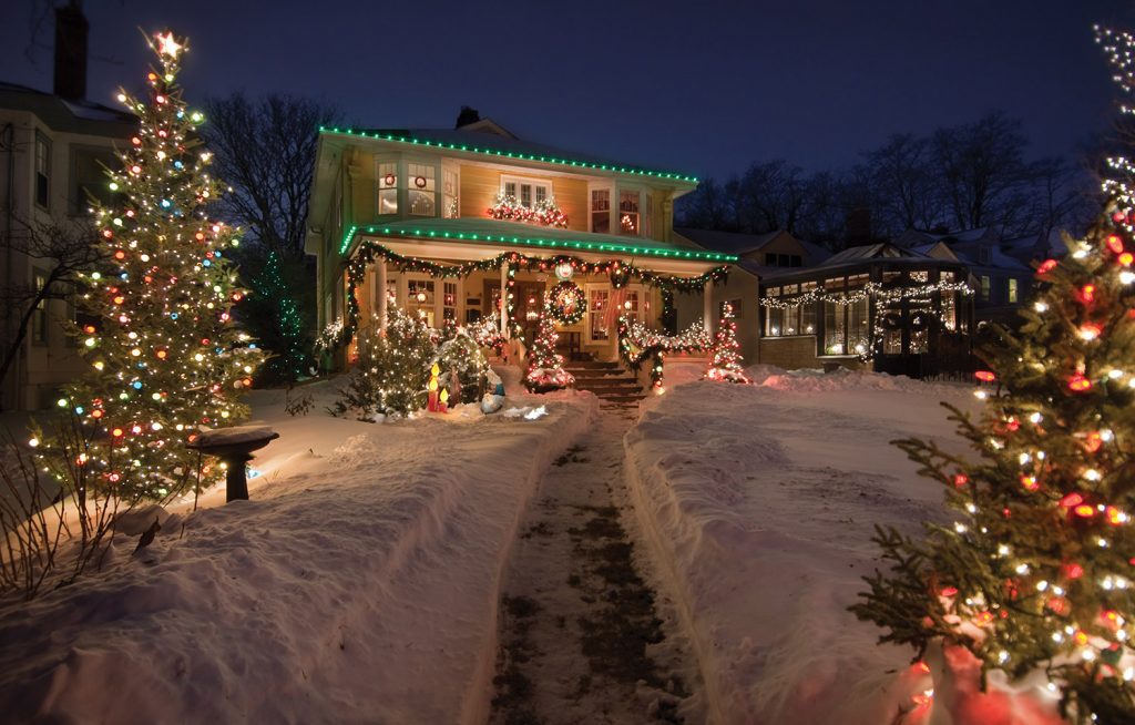 House decorated for the holidays