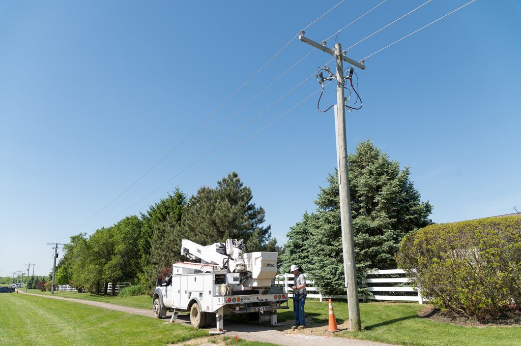 Crew working on power line