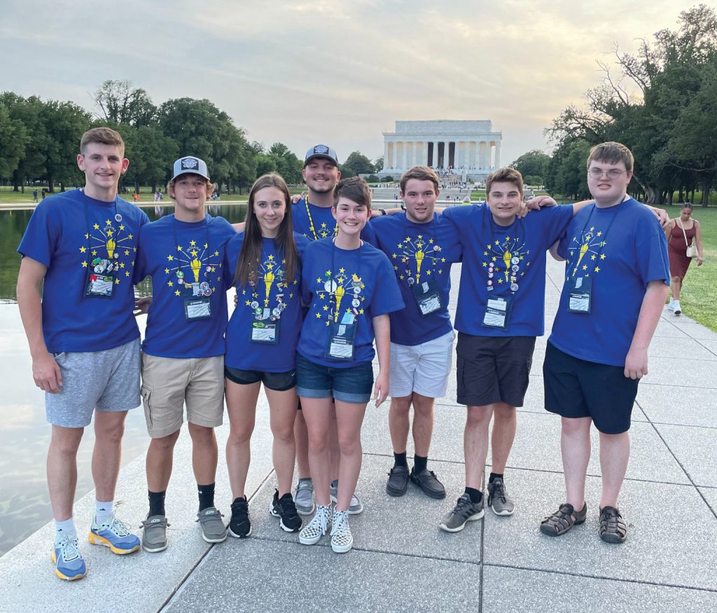 2022 Youth Tour delegates