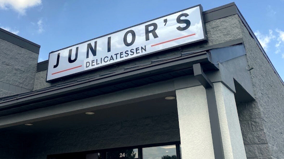 Junior's Deli