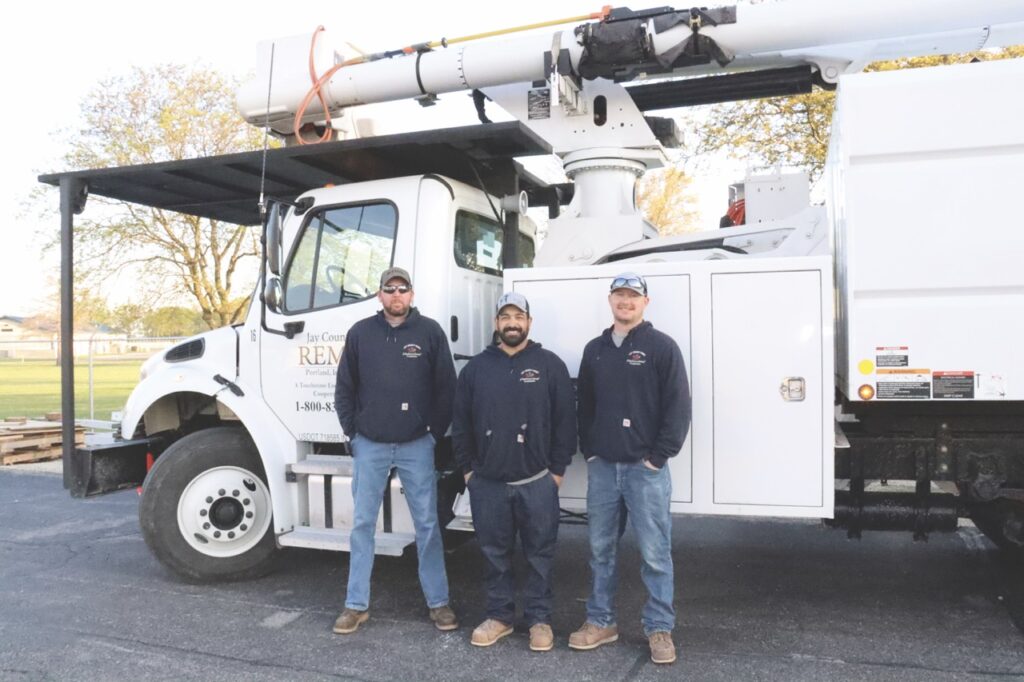 Jay tree trimming crew