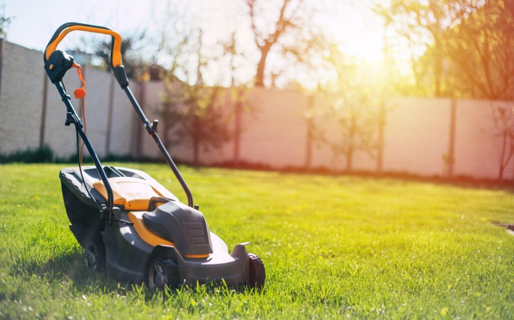 Electric lawn mower